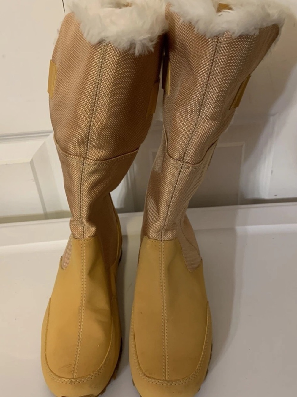 Timberland Womens Sz 7M Fold Over Boots Style 64680 Wheat‎